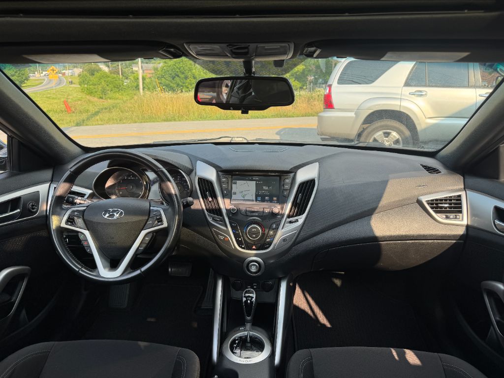 2017 Hyundai Veloster Value Edition photo