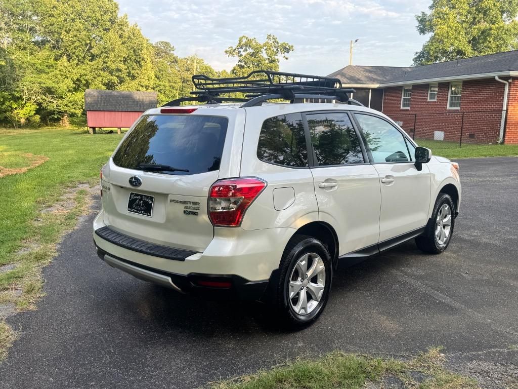 2015 Subaru Forester - $8,995