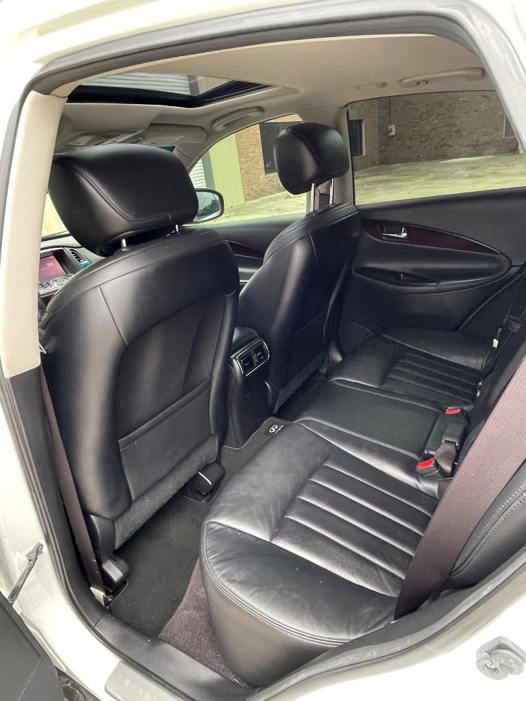 2015 Infiniti QX50 Journey photo