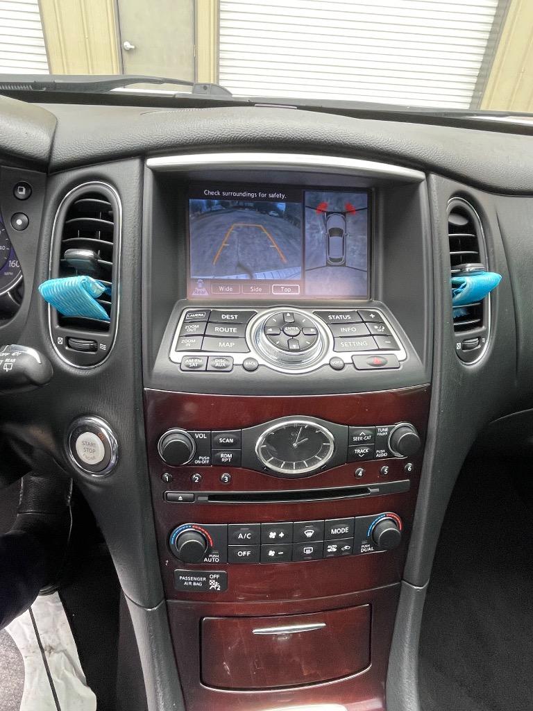2015 Infiniti QX50 Journey photo