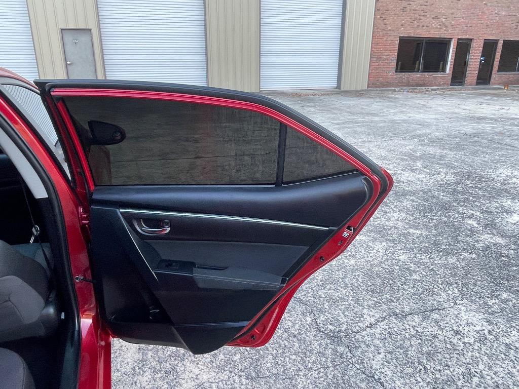 2017 Toyota Corolla LE photo