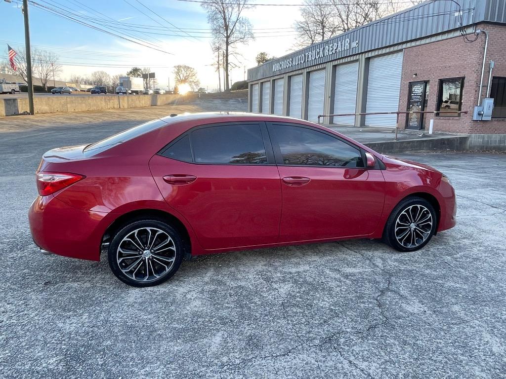 2017 Toyota Corolla LE photo
