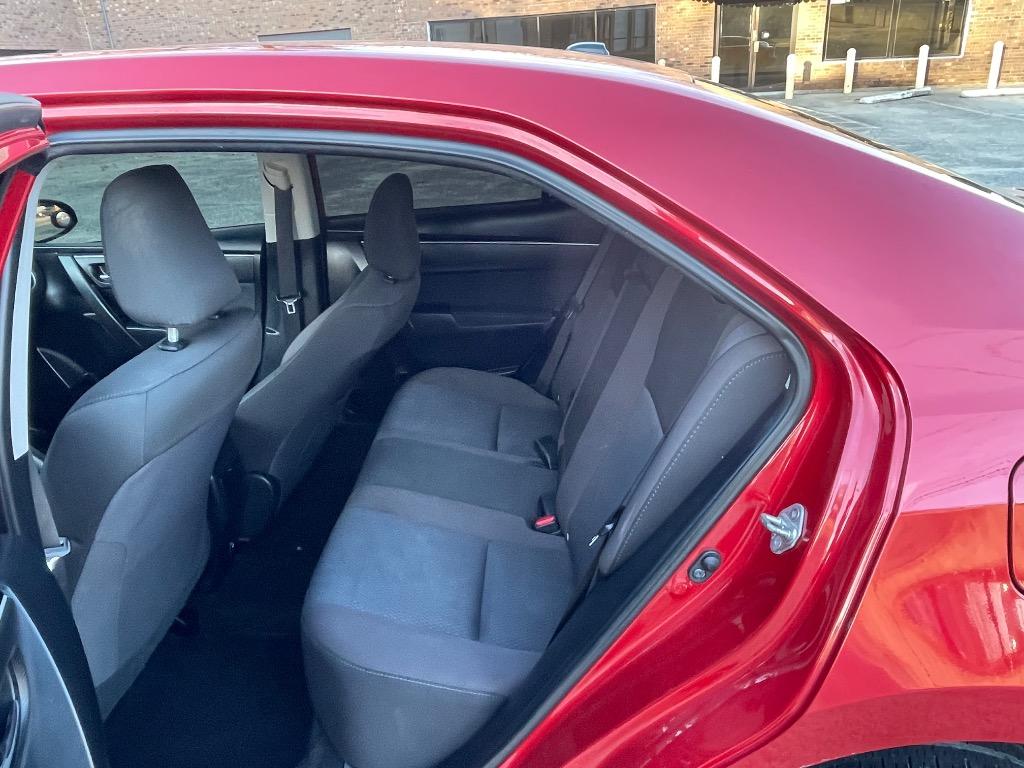 2017 Toyota Corolla LE photo