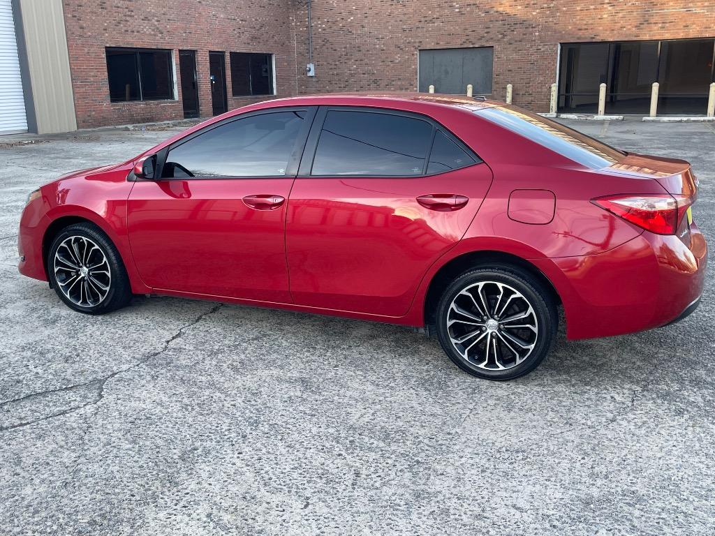 2017 Toyota Corolla LE photo