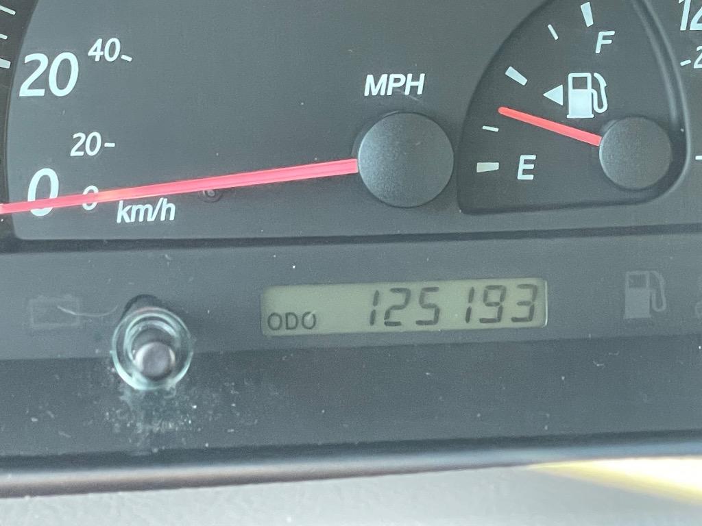 2004 Toyota Camry LE V6 photo