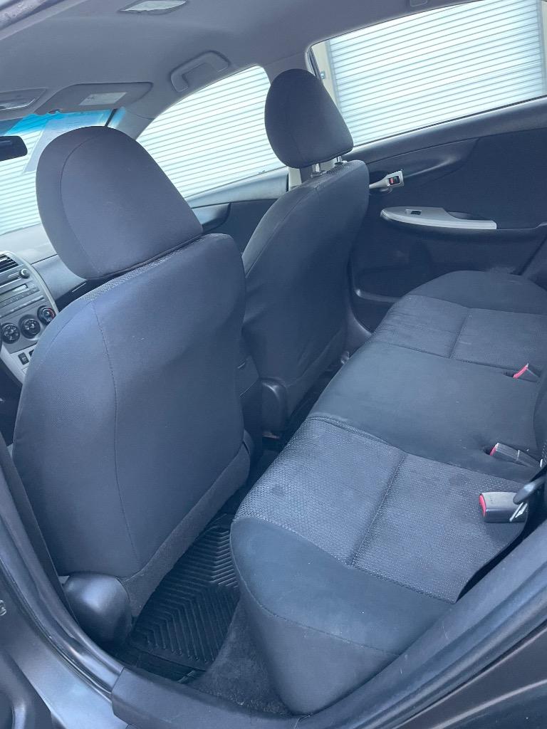 2010 Toyota Corolla photo