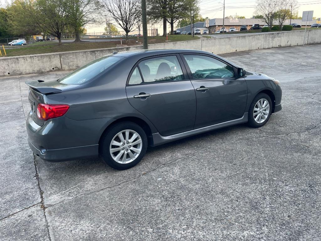 2010 Toyota Corolla photo