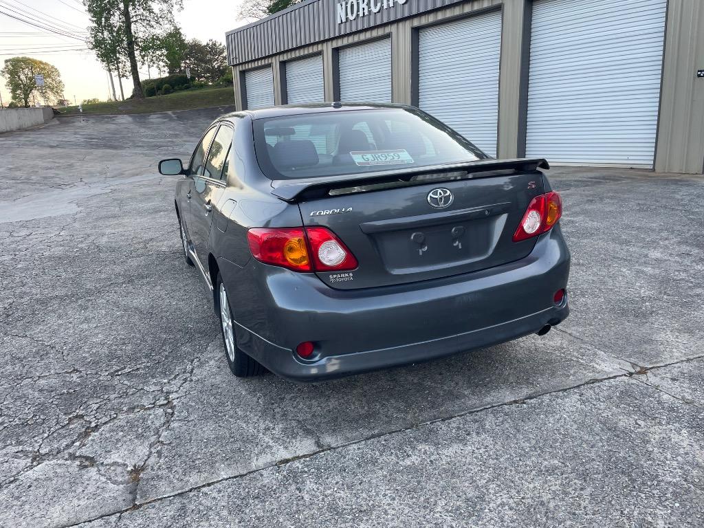 2010 Toyota Corolla photo