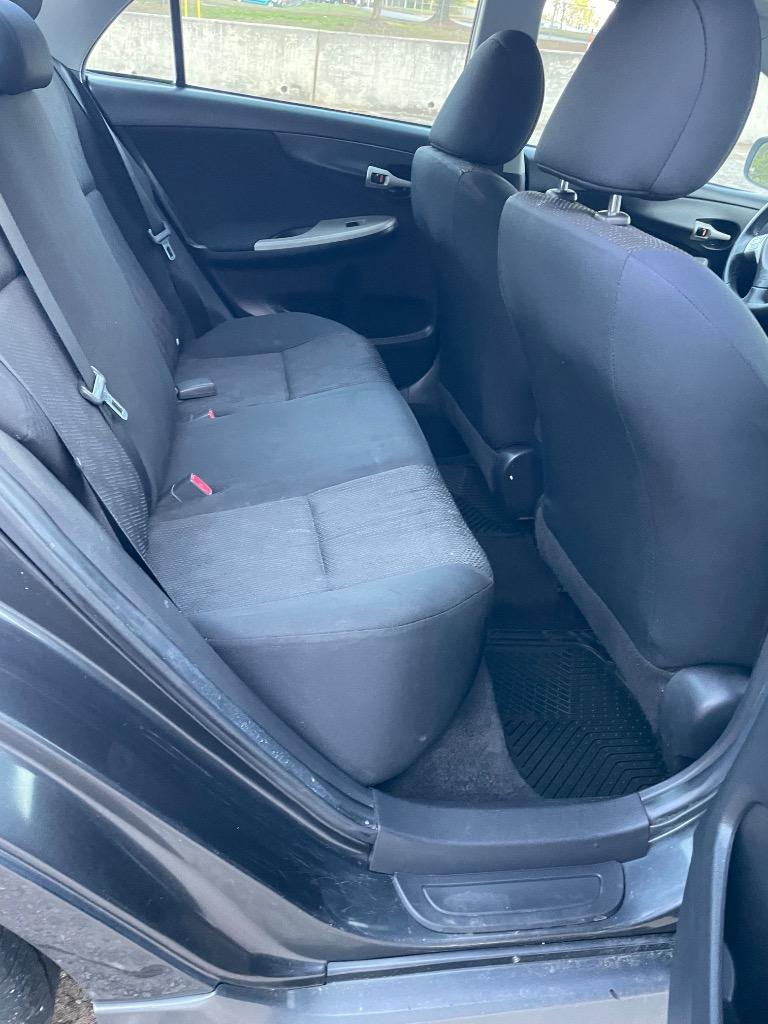 2010 Toyota Corolla photo