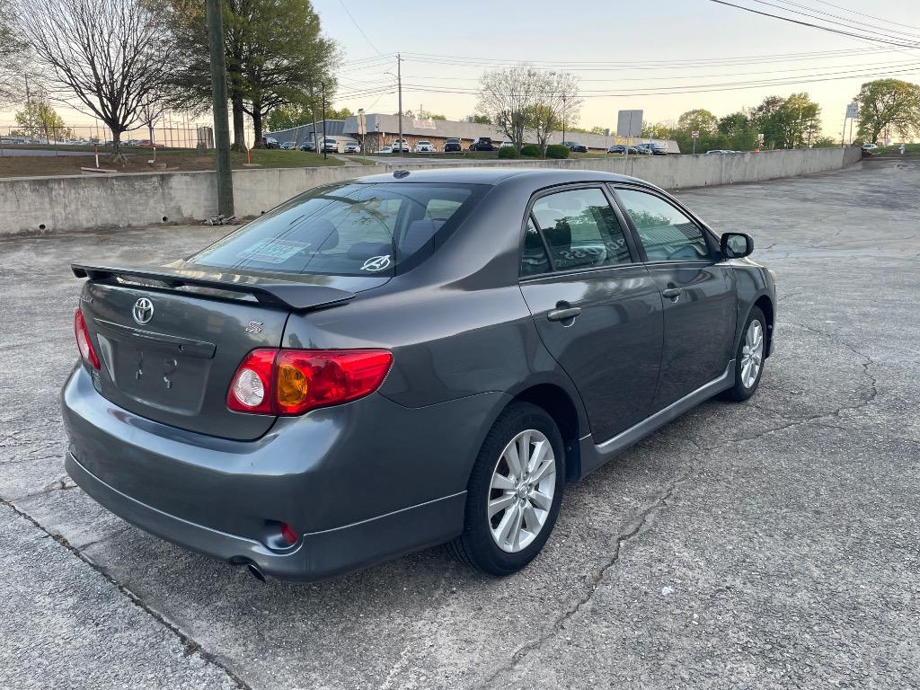 2010 Toyota Corolla photo