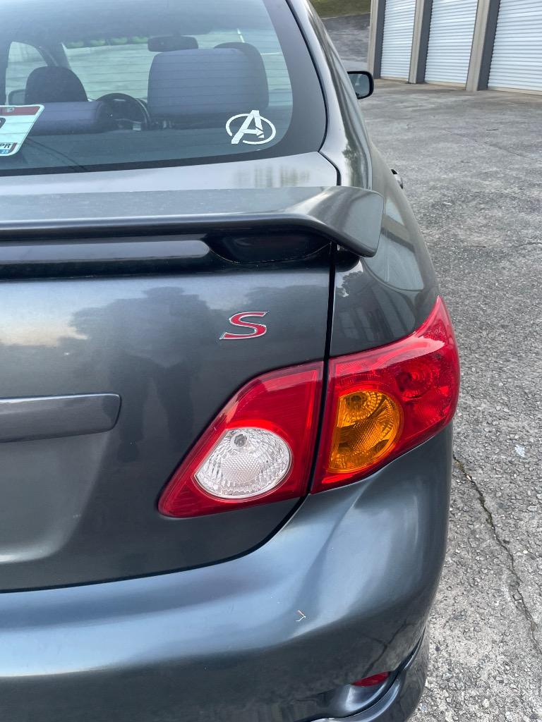 2010 Toyota Corolla photo