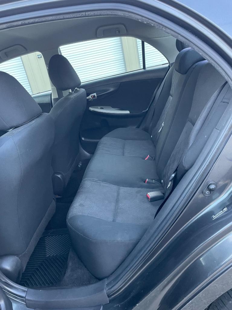 2010 Toyota Corolla photo