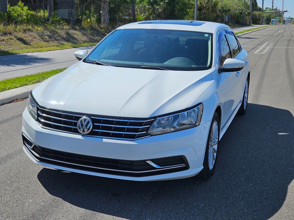 2016 Volkswagen Passat SE photo