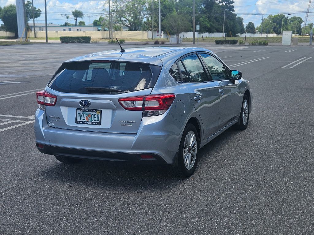 2017 Subaru Impreza photo