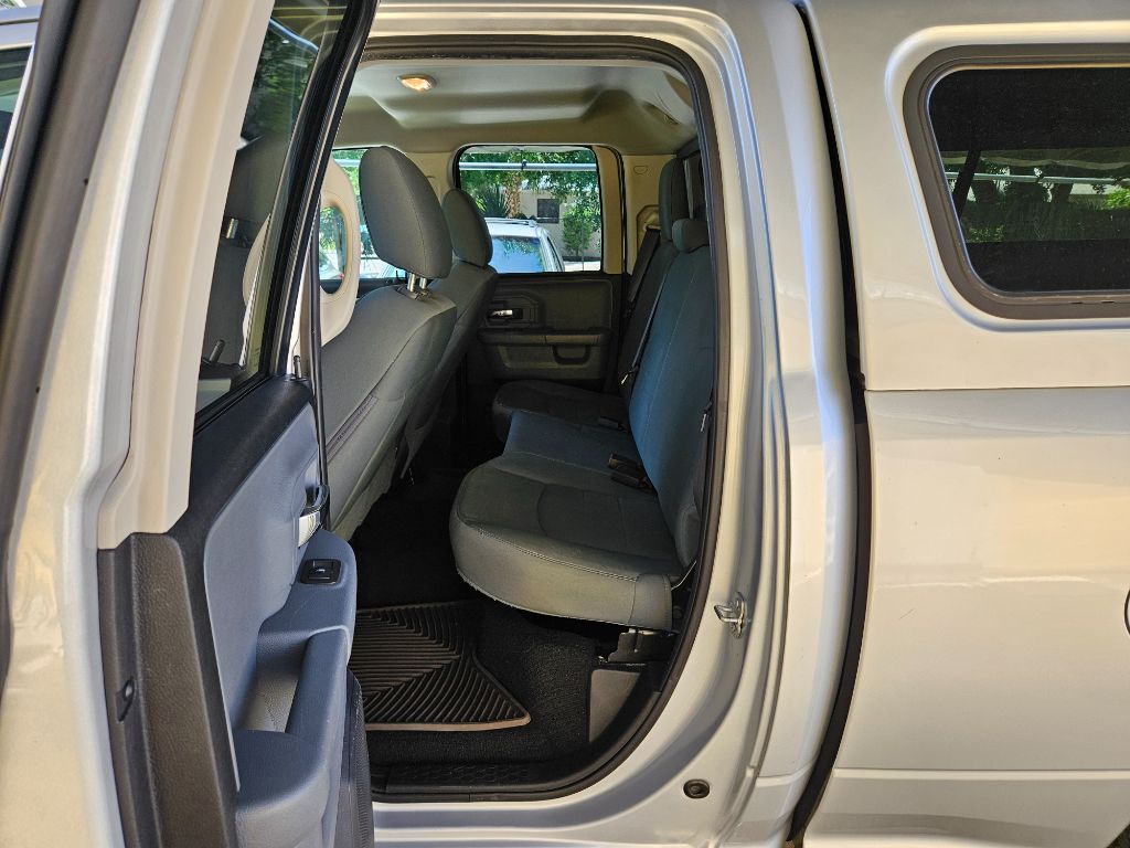 2017 RAM 1500 SLT photo