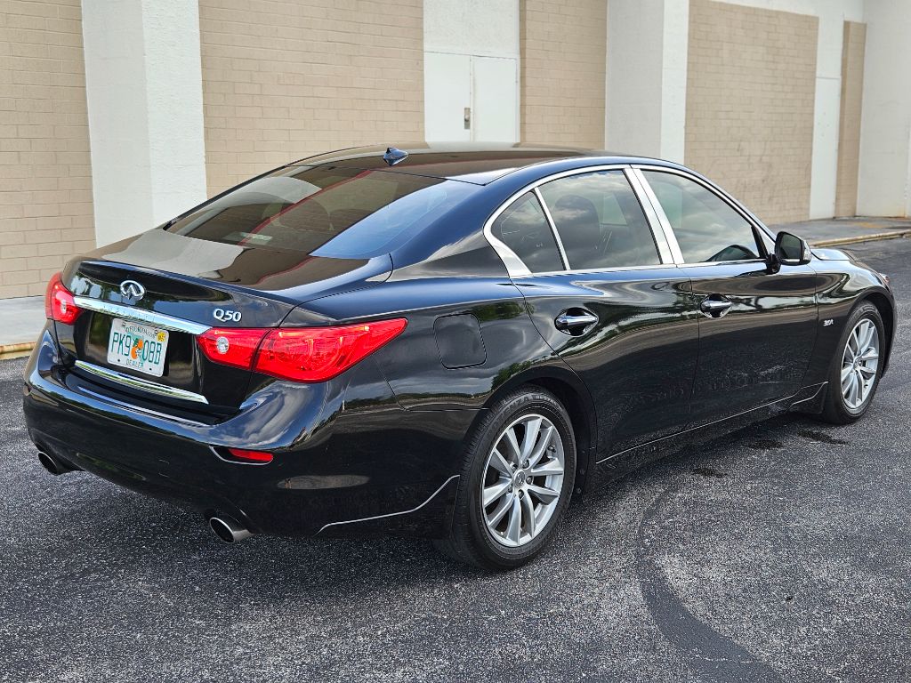 2017 INFINITI Q50 - $13,300