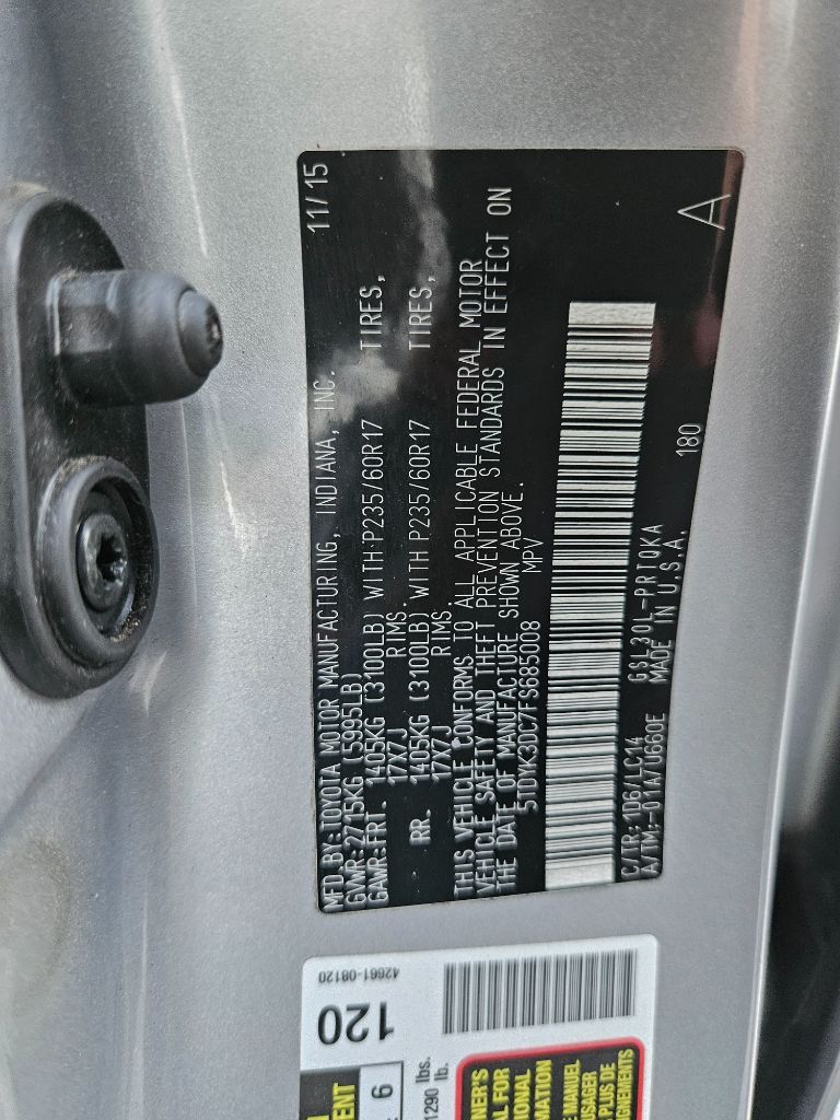 2015 Toyota Sienna - $10,600