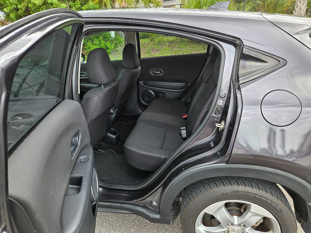2017 Honda HR-V - $10,990