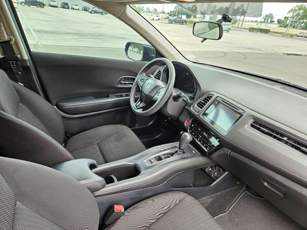 2017 Honda HR-V - $10,990