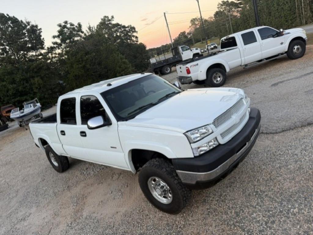 2004 Chevrolet Silverado - $9,500