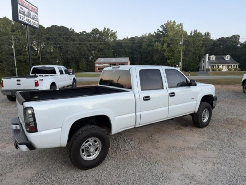2004 Chevrolet Silverado - $9,500