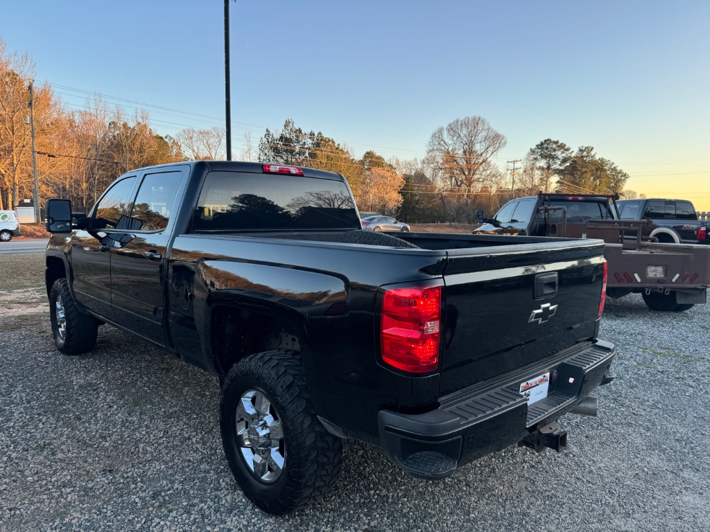 2018 Chevrolet Silverado 2500 LT photo