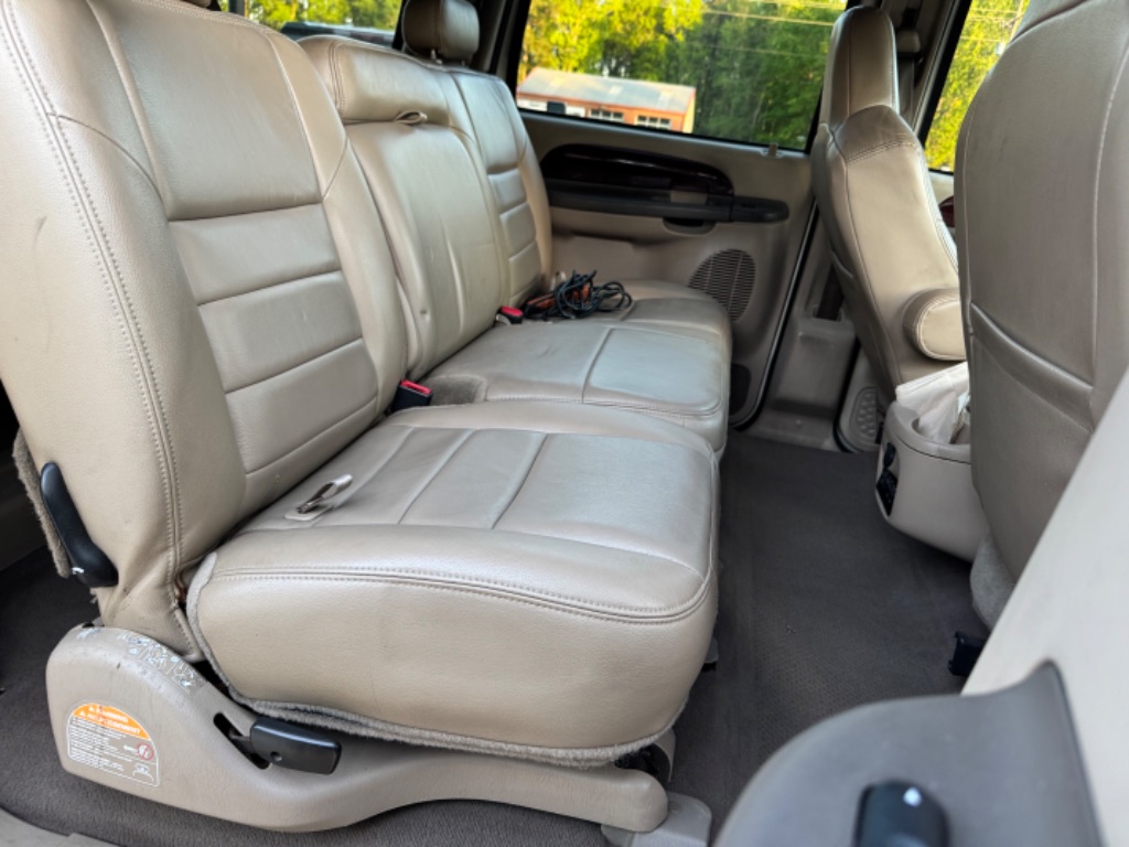 2004 Ford Excursion Limited photo