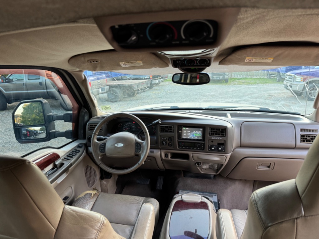 2004 Ford Excursion Limited photo