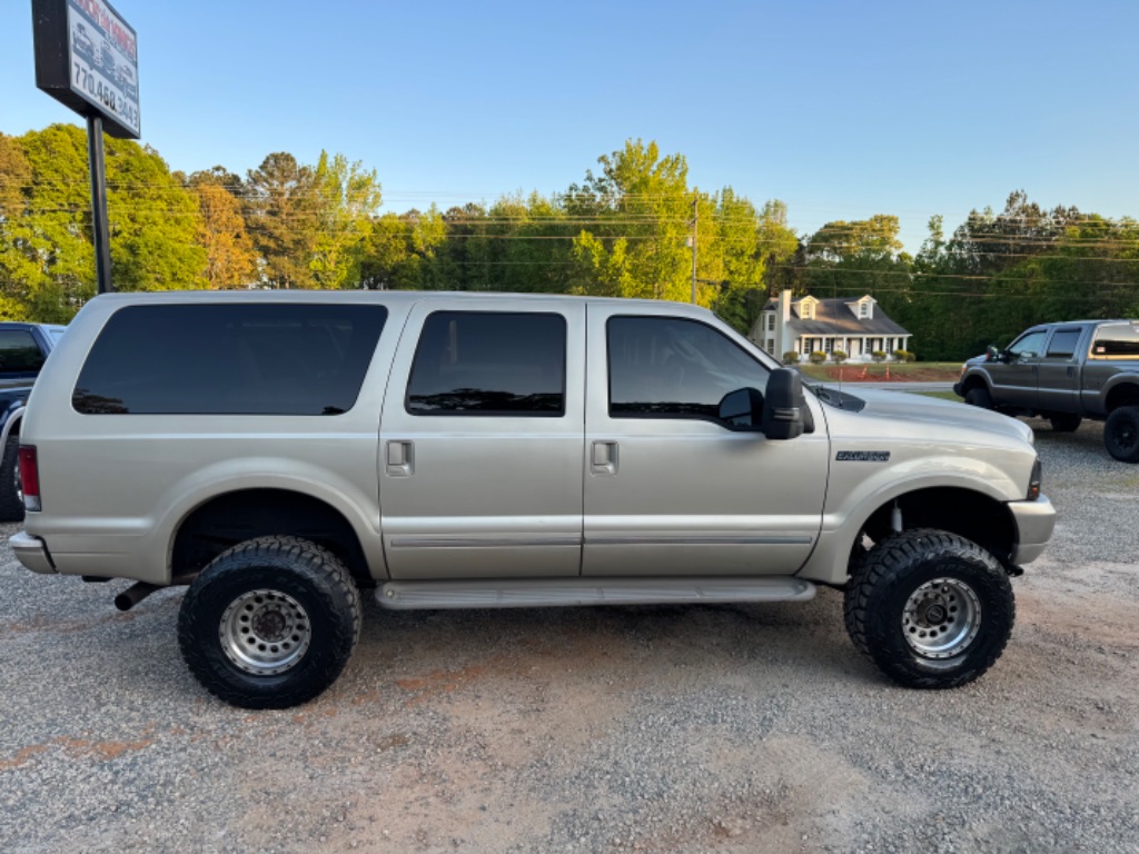 2004 Ford Excursion Limited photo