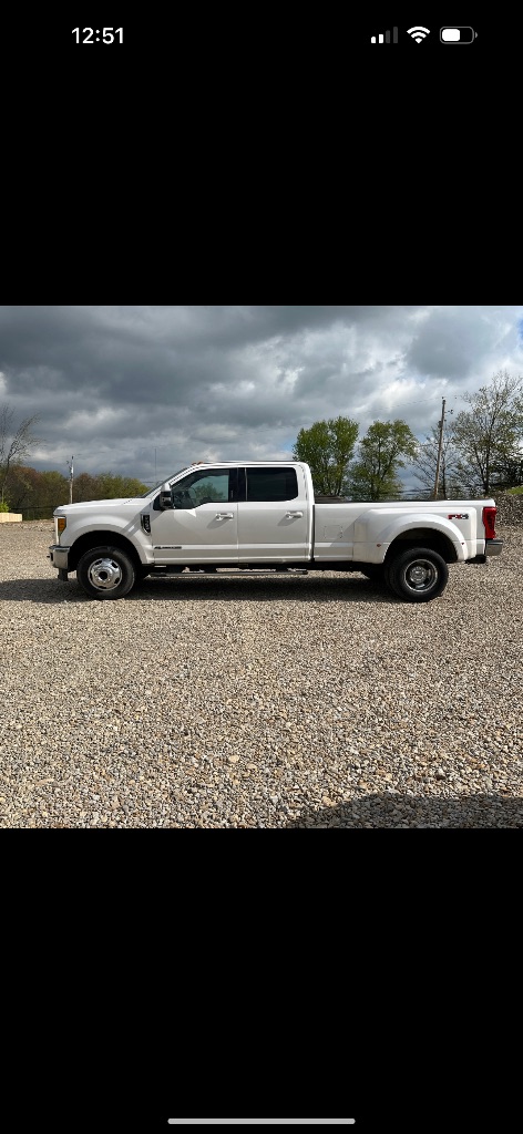 2017 Ford F350sd Lariat photo