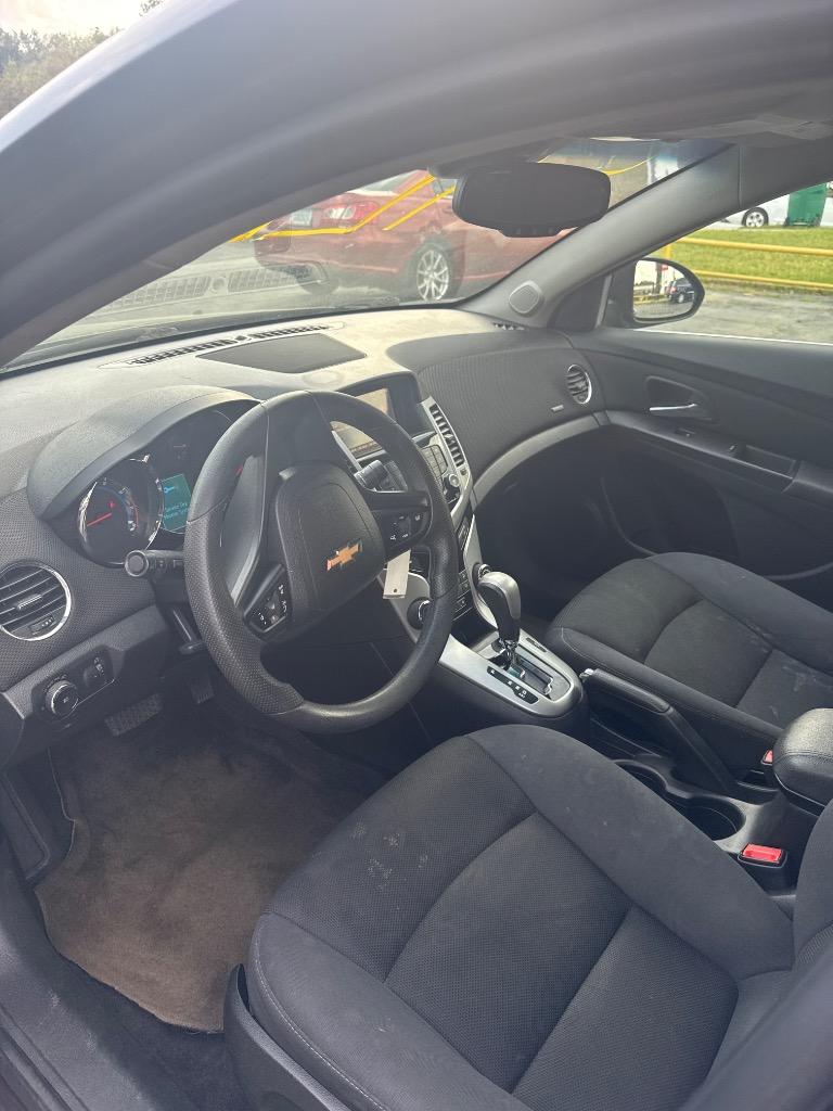 2015 Chevrolet Cruze - $4,000