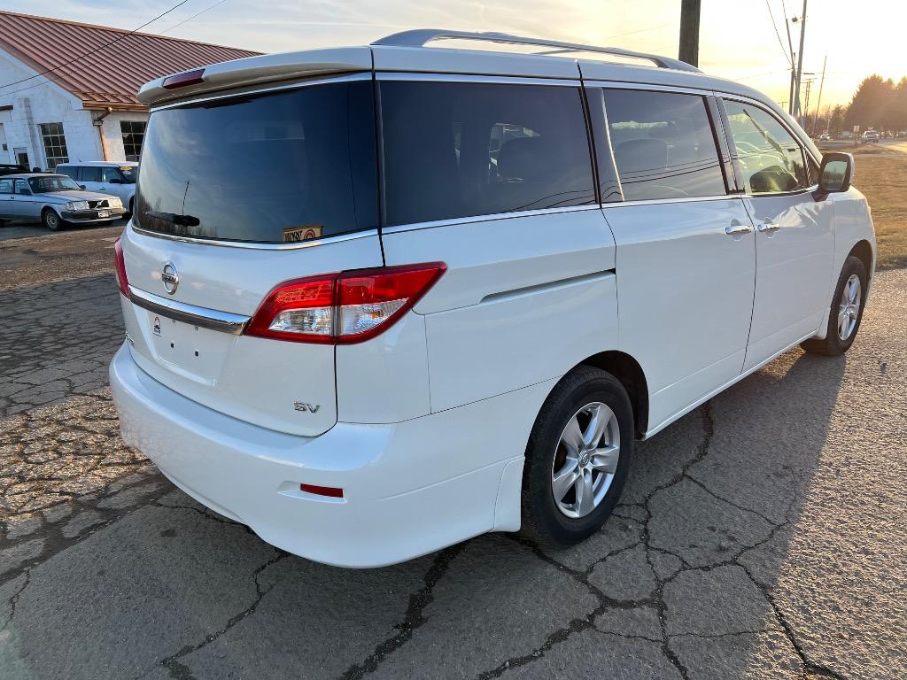 2015 Nissan Quest SV photo
