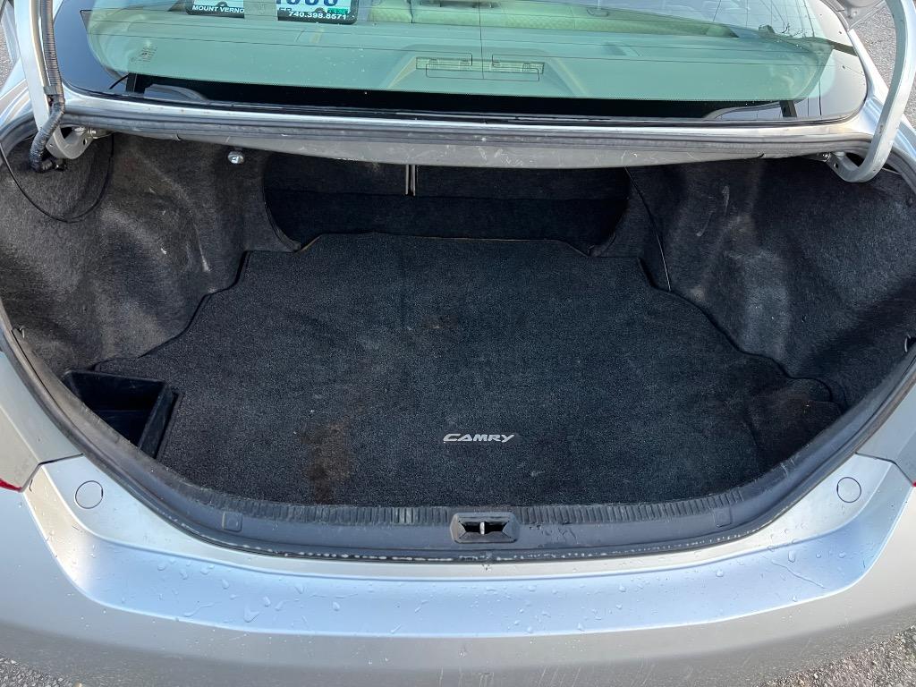 2008 Toyota Camry LE V6 photo