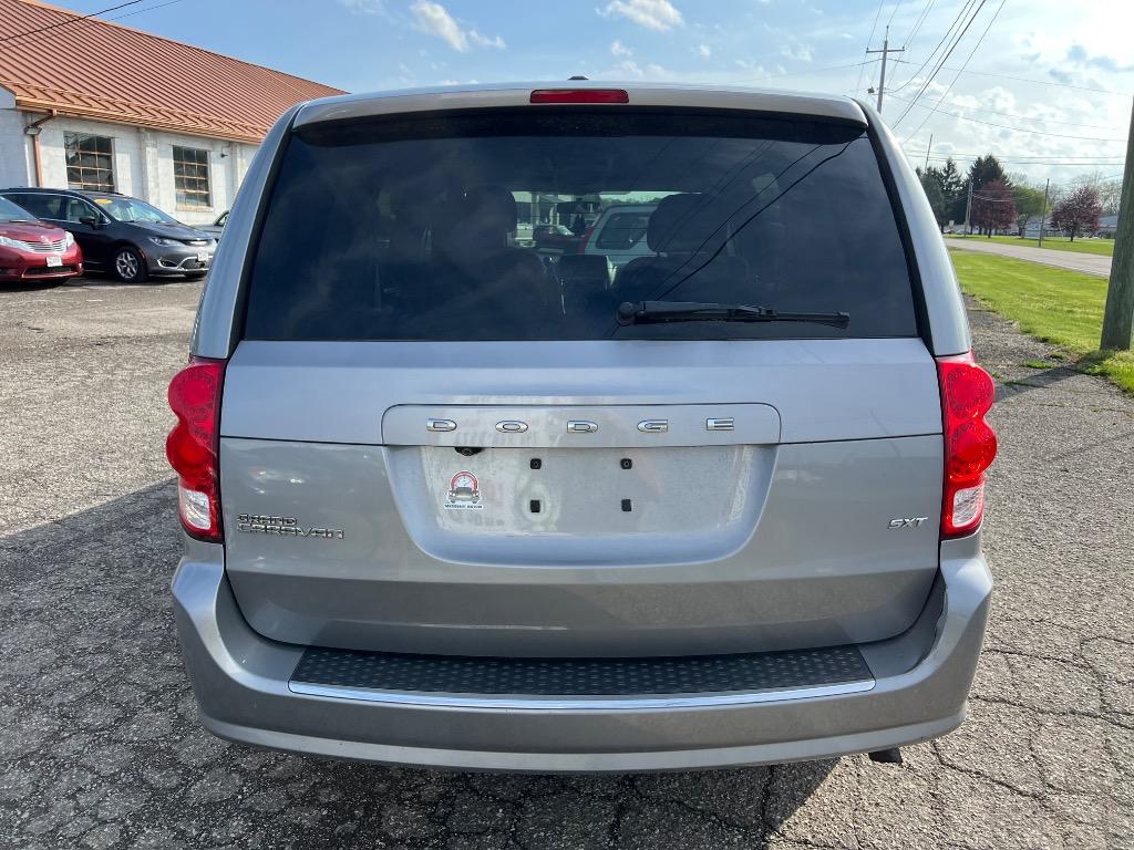 2015 Dodge Grand Caravan SXT photo