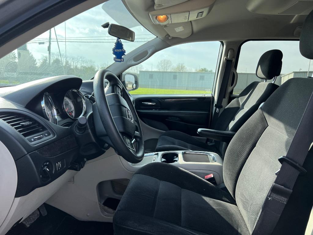 2015 Dodge Grand Caravan SXT photo