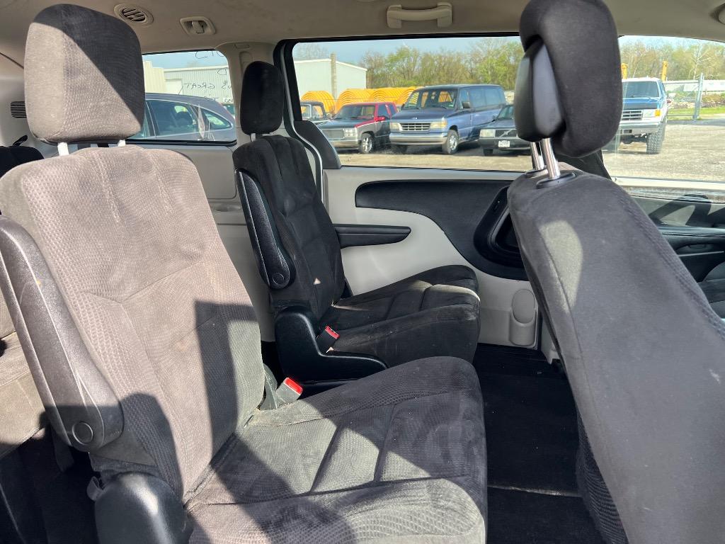 2015 Dodge Grand Caravan SXT photo