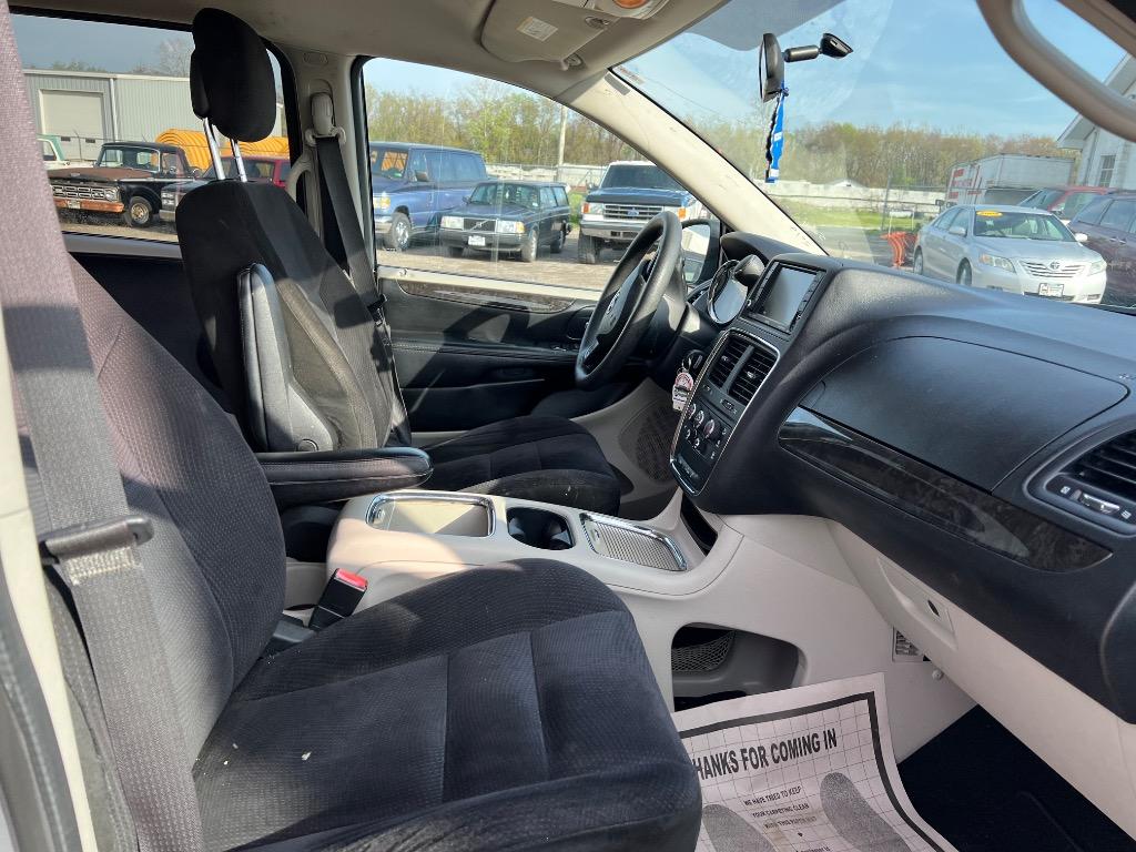 2015 Dodge Grand Caravan SXT photo