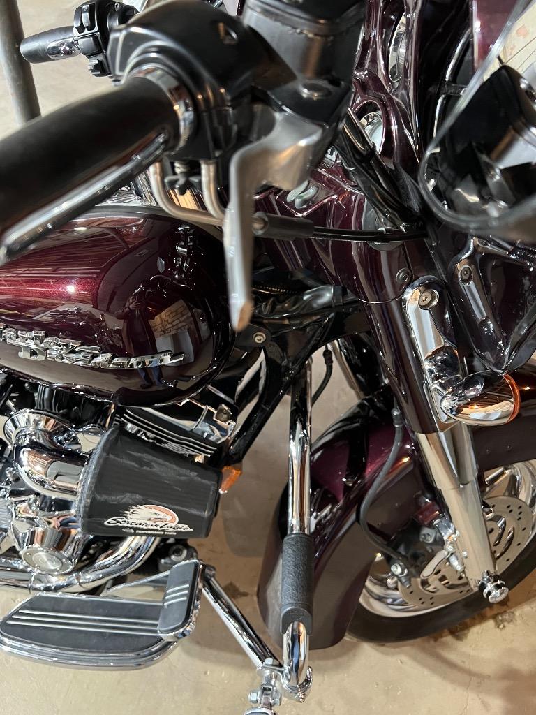 2007 HARLEY-DAVIDSON Street Glide - $9,995