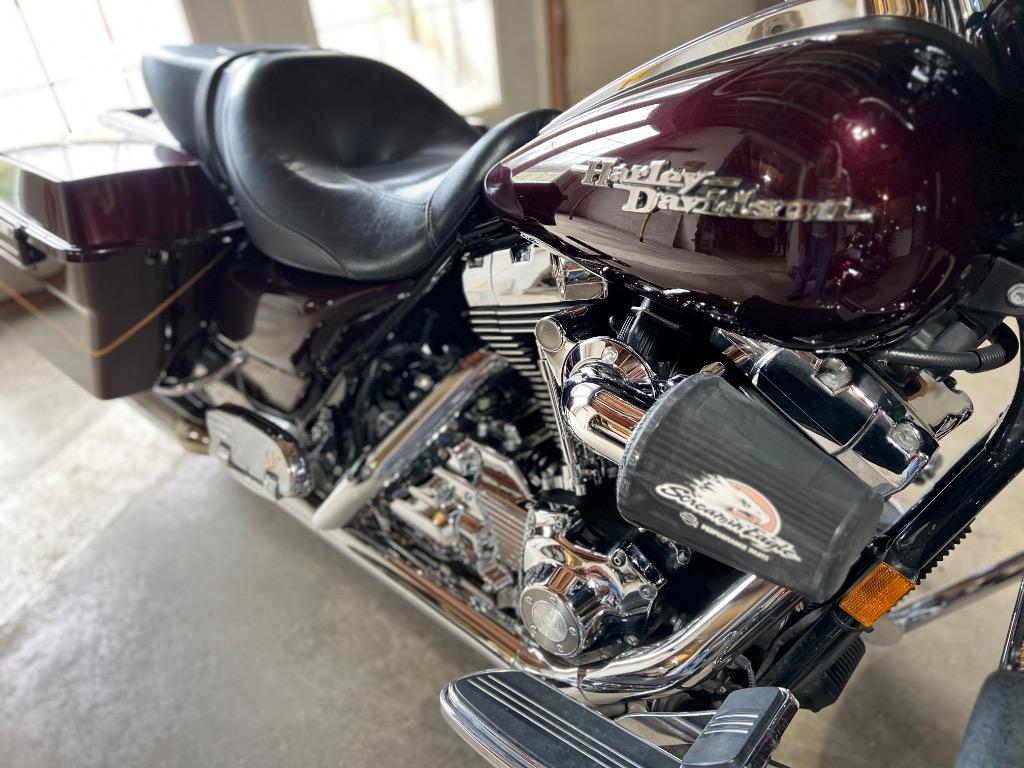 2007 HARLEY-DAVIDSON Street Glide - $9,995