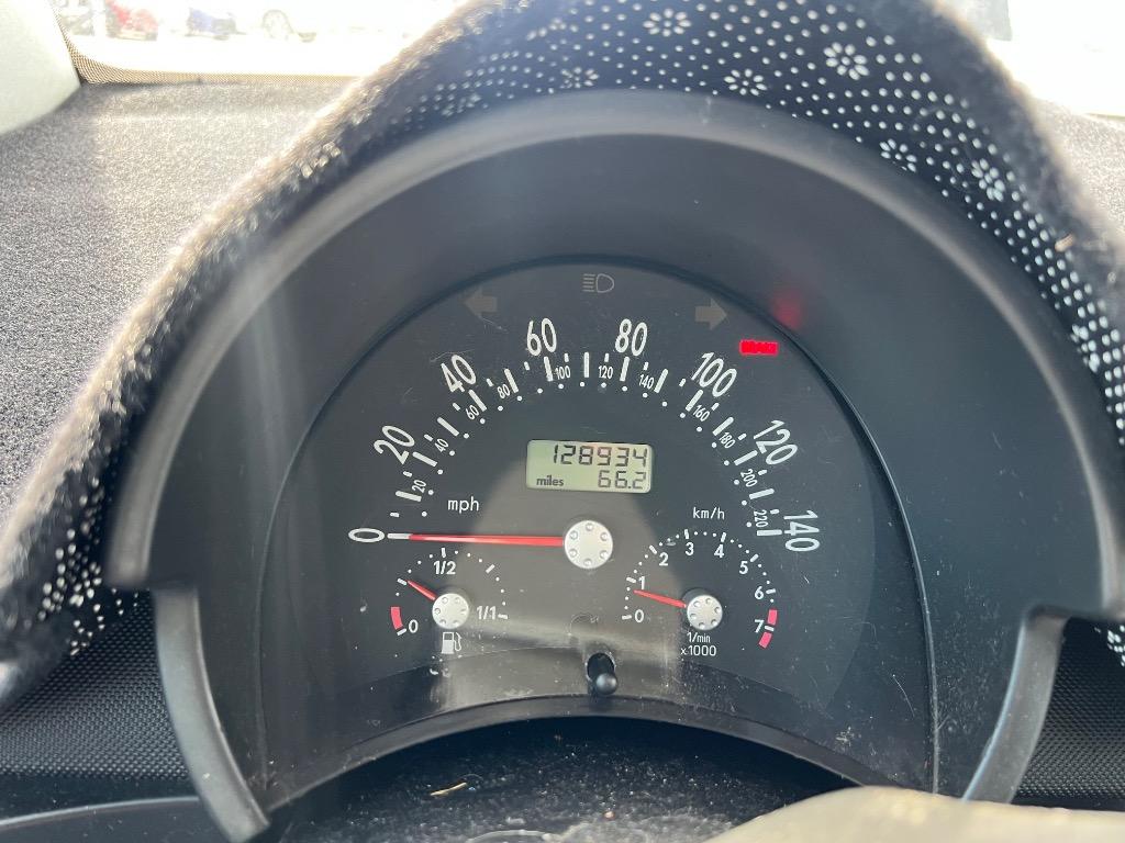 2004 Volkswagen Beetle - $3,500