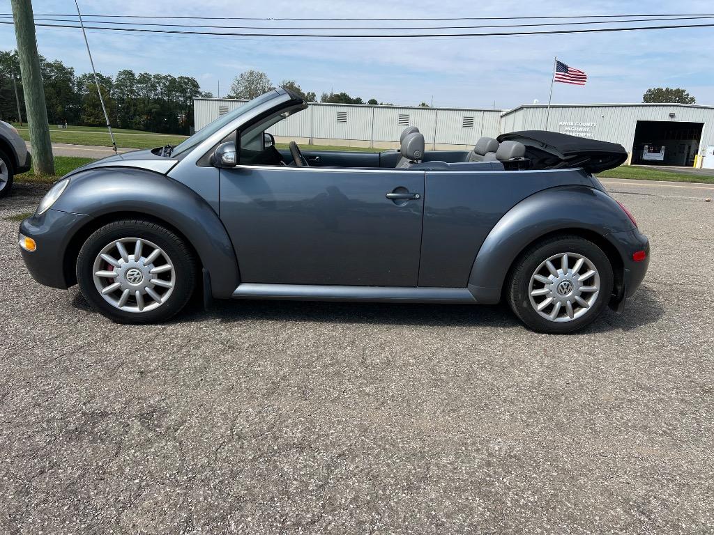 2004 Volkswagen Beetle - $3,500