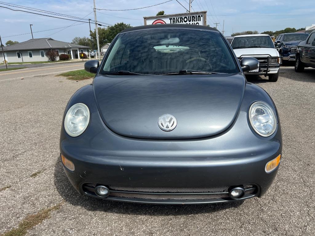 2004 Volkswagen Beetle - $3,500