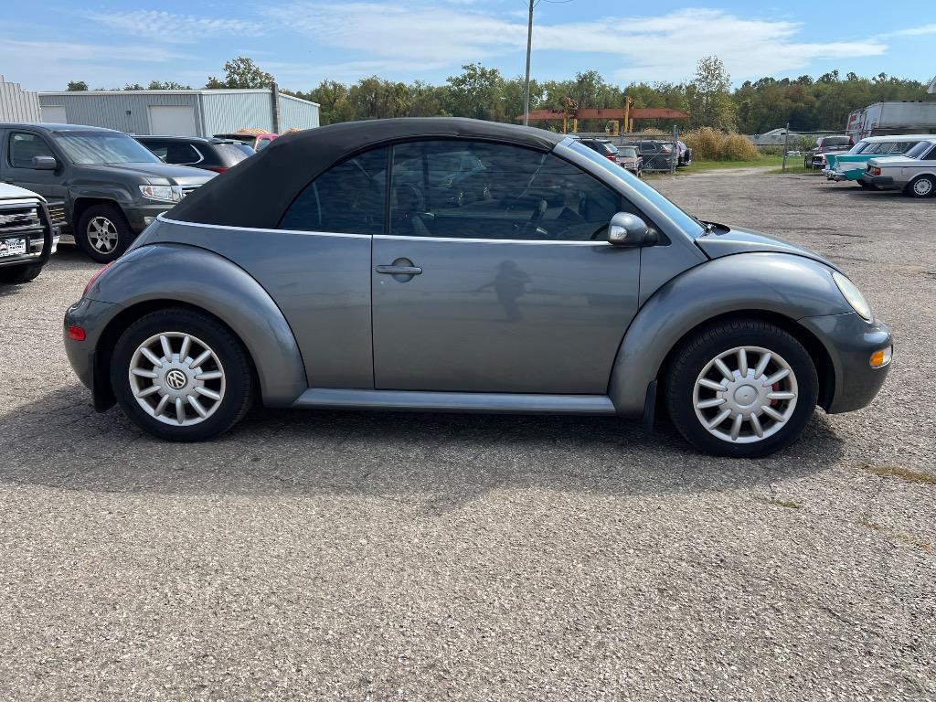 2004 Volkswagen Beetle - $3,500