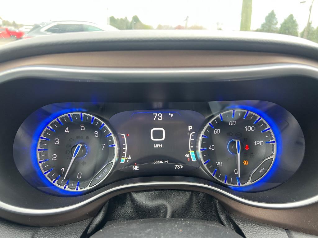 2017 Chrysler Pacifica Touring L Plus photo