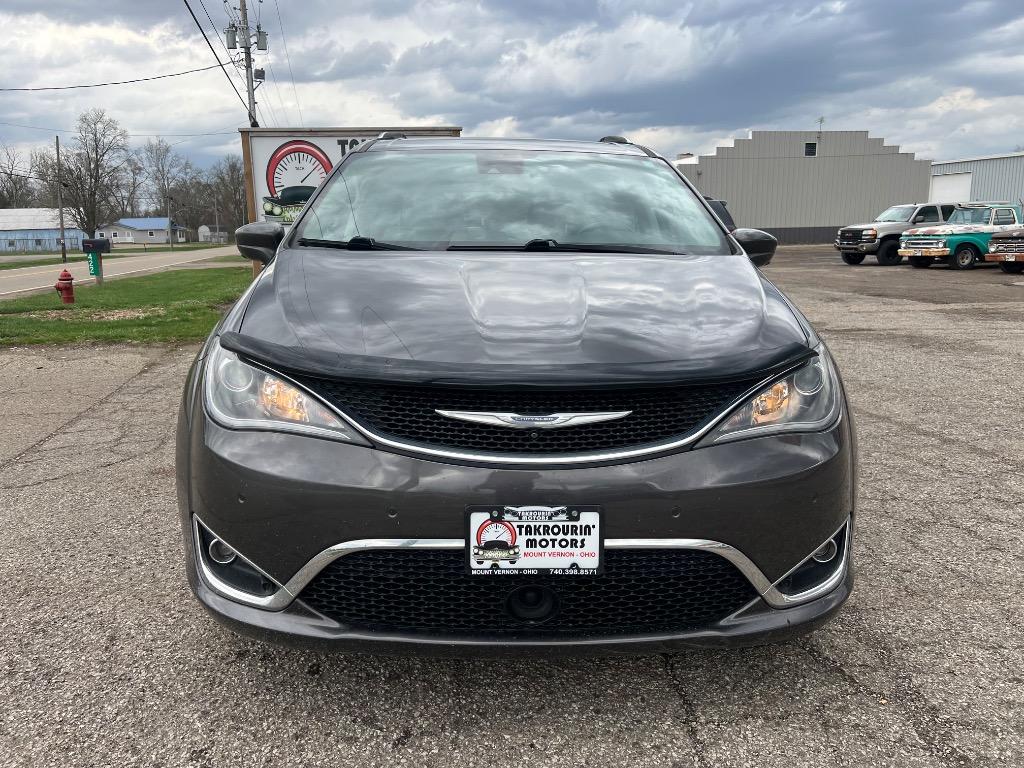 2017 Chrysler Pacifica Touring L Plus photo