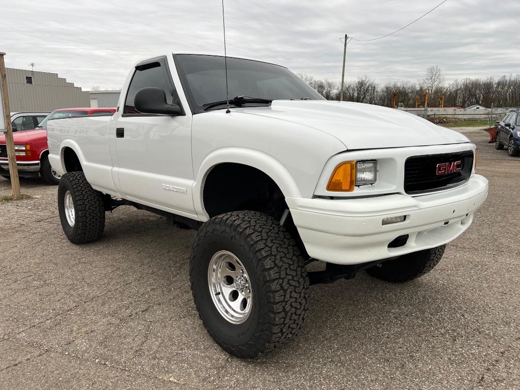 1997 GMC Sonoma SLE photo