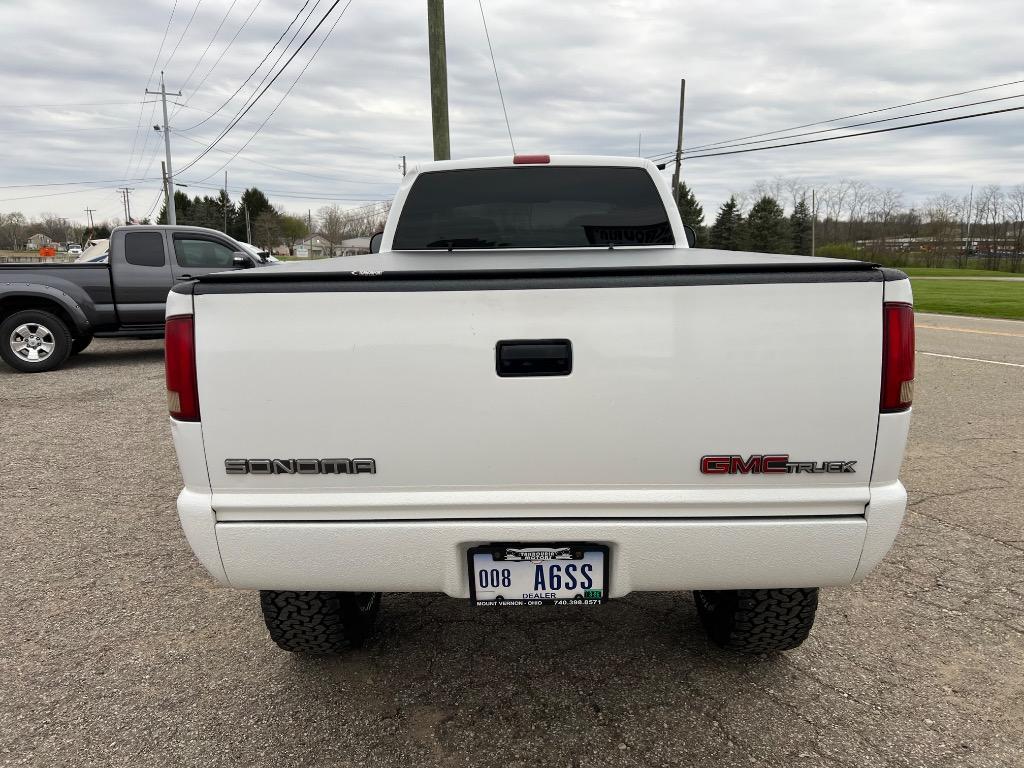 1997 GMC Sonoma SLE photo