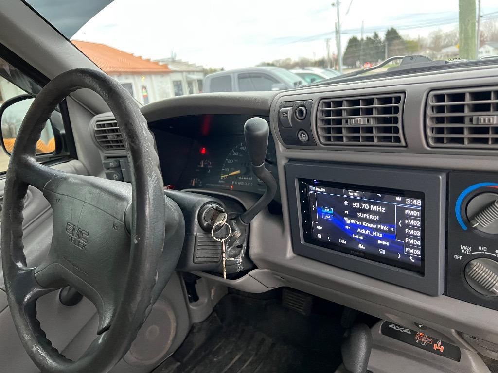 1997 GMC Sonoma SLE photo