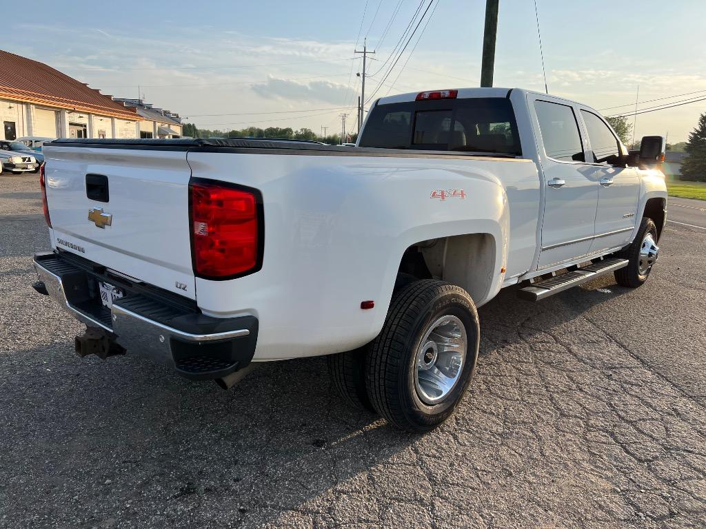 2016 Chevrolet Silverado 3500 LTZ photo