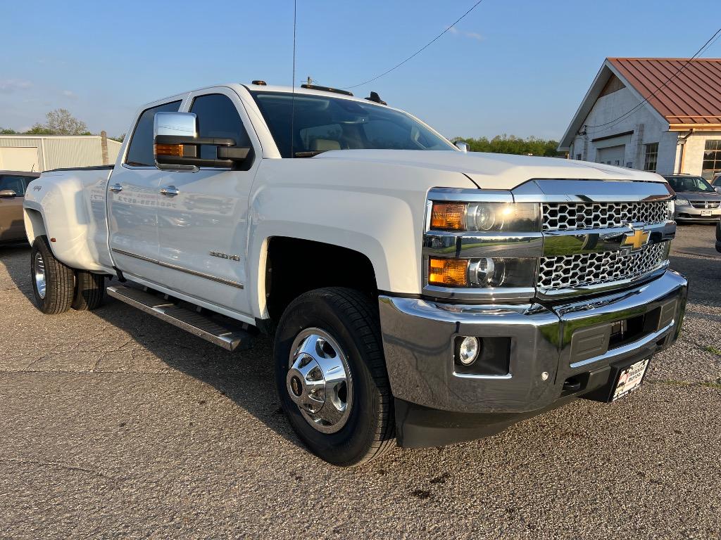 2016 Chevrolet Silverado 3500 LTZ photo
